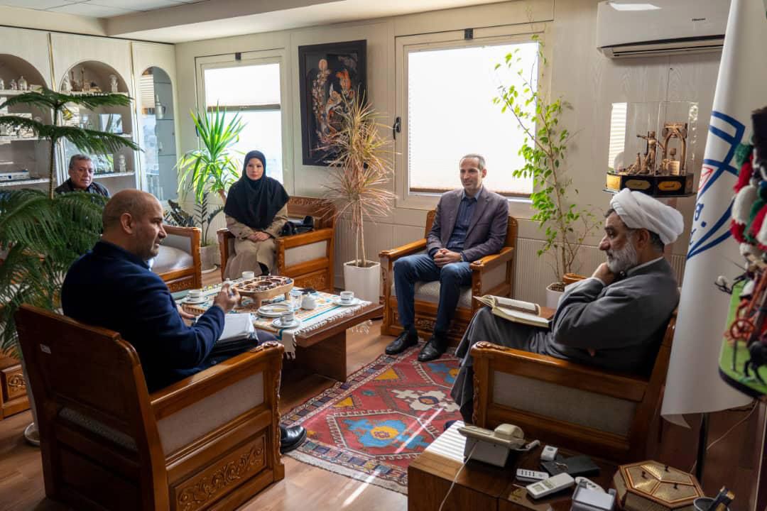 دیدار مدیرعامل انجمن جامعه و ورزش و فرهنگ با دبیرکل شورایعالی انقلاب فرهنگی